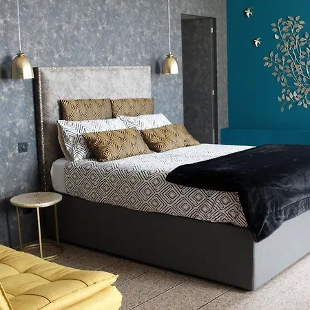 Blue Point Apartment